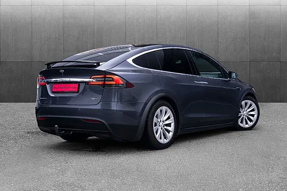 Tesla Model X 2018 photo 5