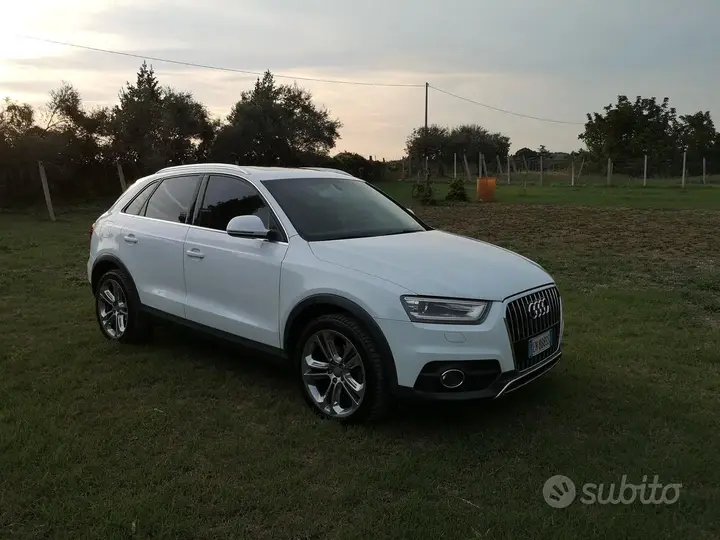 Audi Q3 2012 photo 4
