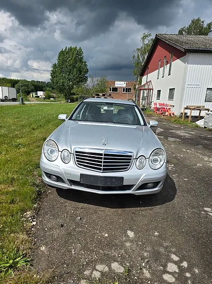 Mercedes-Benz E200 2008 photo 5