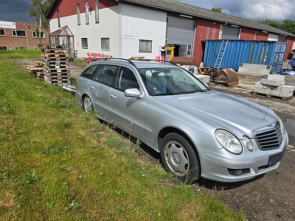 Mercedes-Benz E200 2008 photo 4