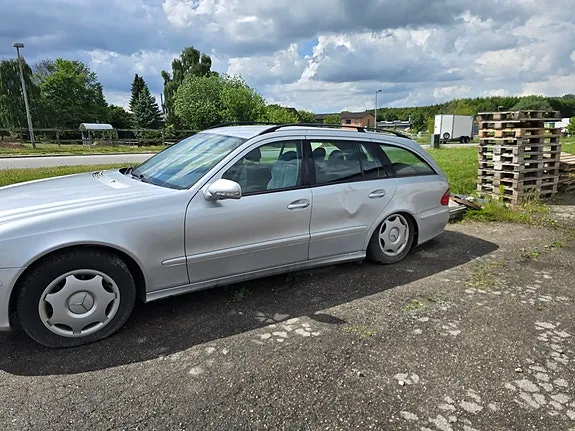 Mercedes-Benz E200 2008 photo 3