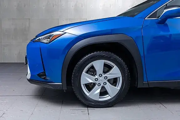 Lexus Ux300E 2021 photo 2