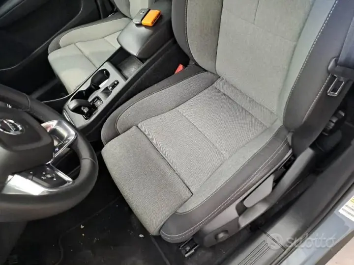 Volvo Xc40 2022 photo 4