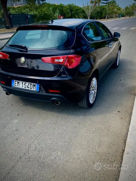 Alfa Romeo Giulietta 2013 photo 4