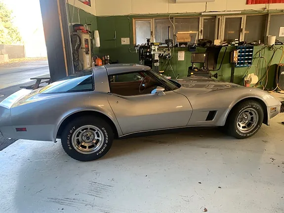 Chevrolet Corvette 1980 photo 5