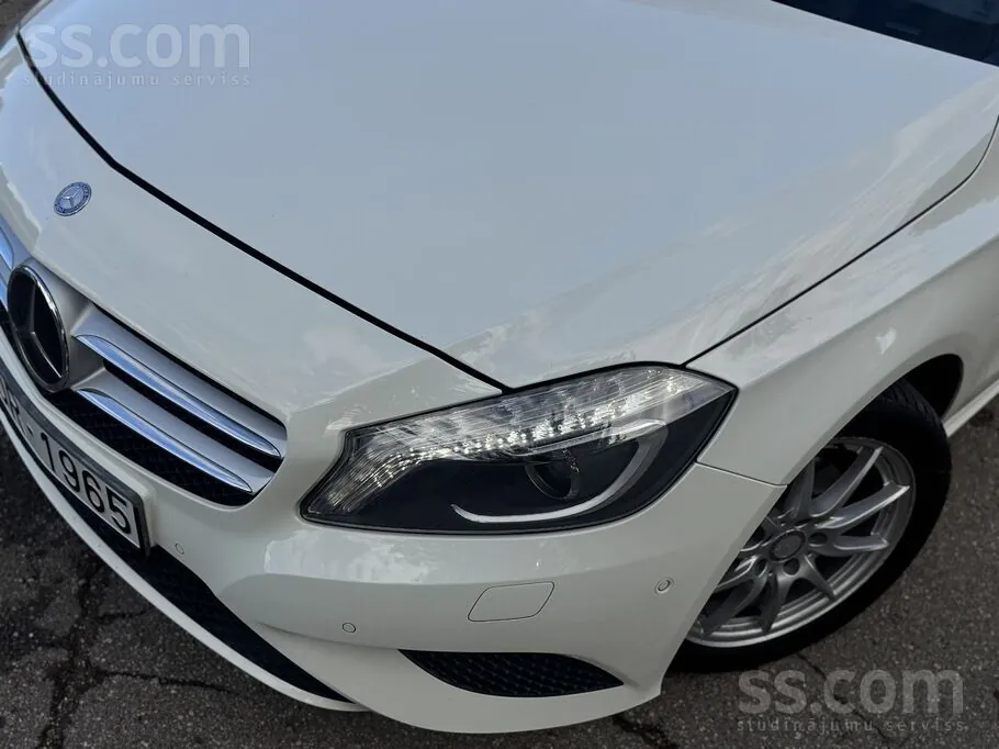 Mercedes-Benz A220 2013 photo 5
