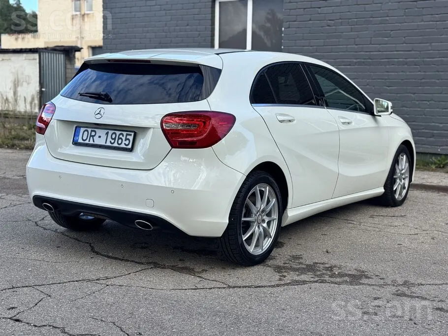 Mercedes-Benz A220 2013 photo 2