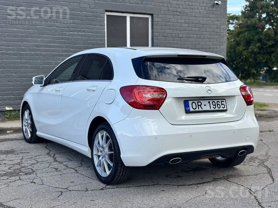 Mercedes-Benz A220 2013 photo 3
