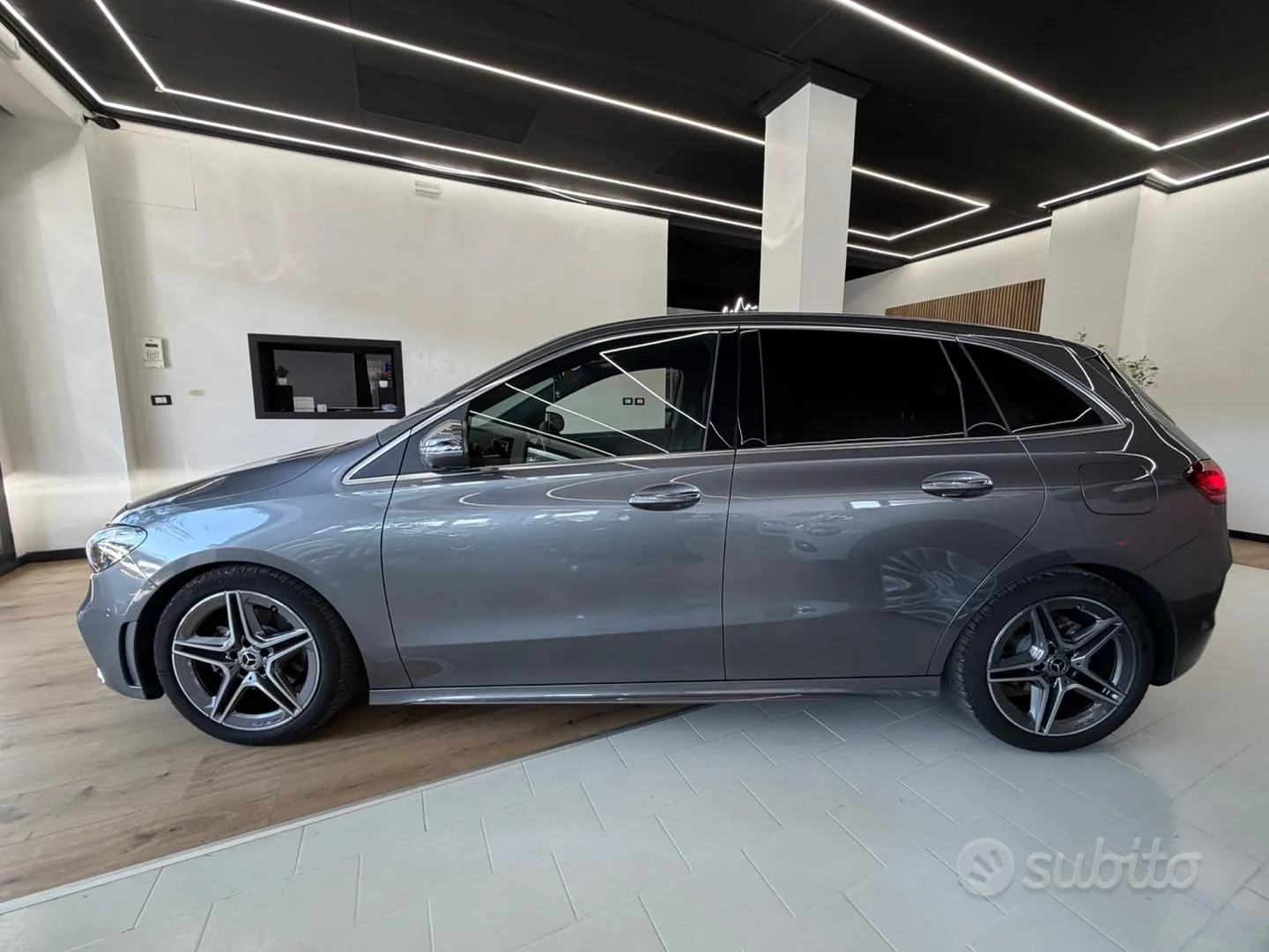 Mercedes-Benz B 180 2025 photo 3