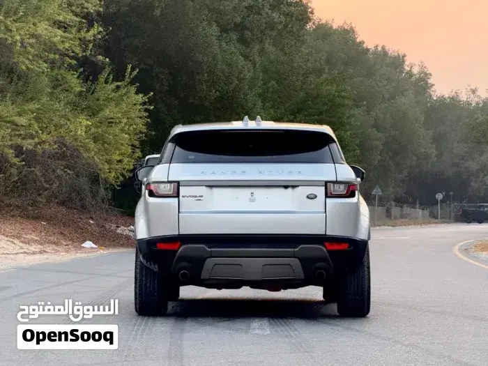 Land Rover Range Rover Evoque 2018 photo 4