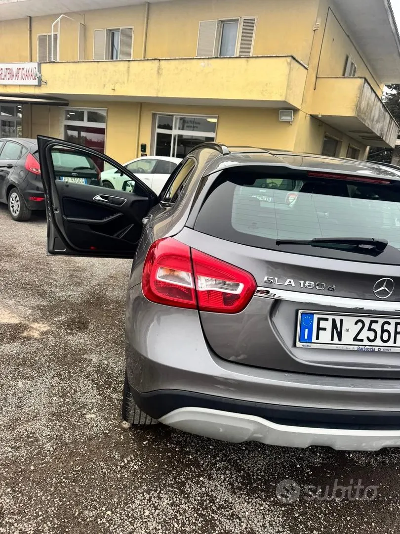 Mercedes-Benz Gla 2018 photo 3