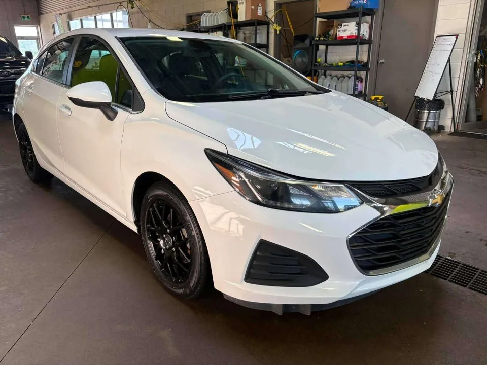 Chevrolet Cruze 2019 photo 3