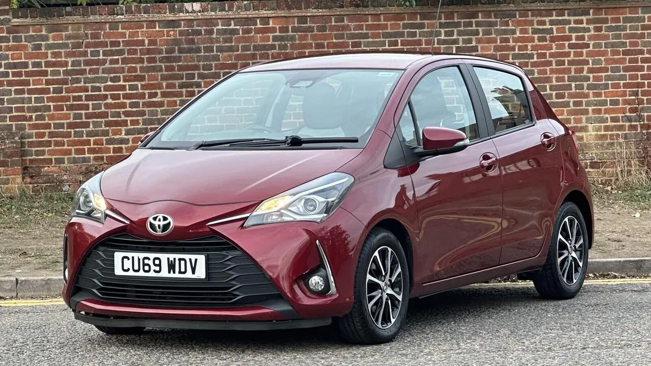 Toyota Yaris 2019 photo 2