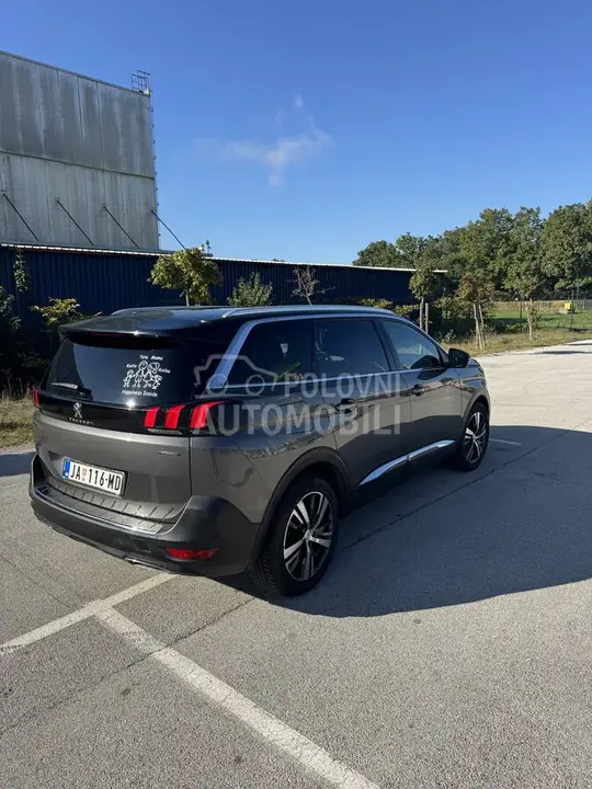Peugeot 5008 2018 photo 3