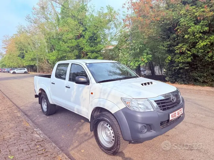 Toyota Hilux 2015 photo 5