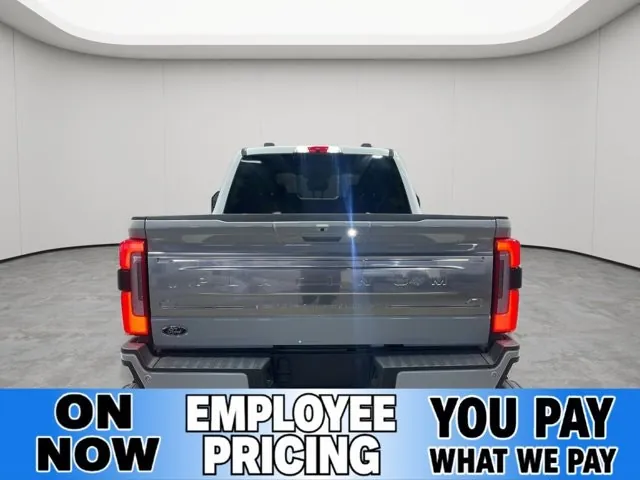 Ford Super Duty F-350 2026 photo 4
