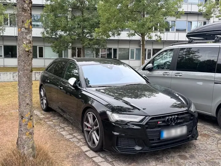 Audi S6 Avant
