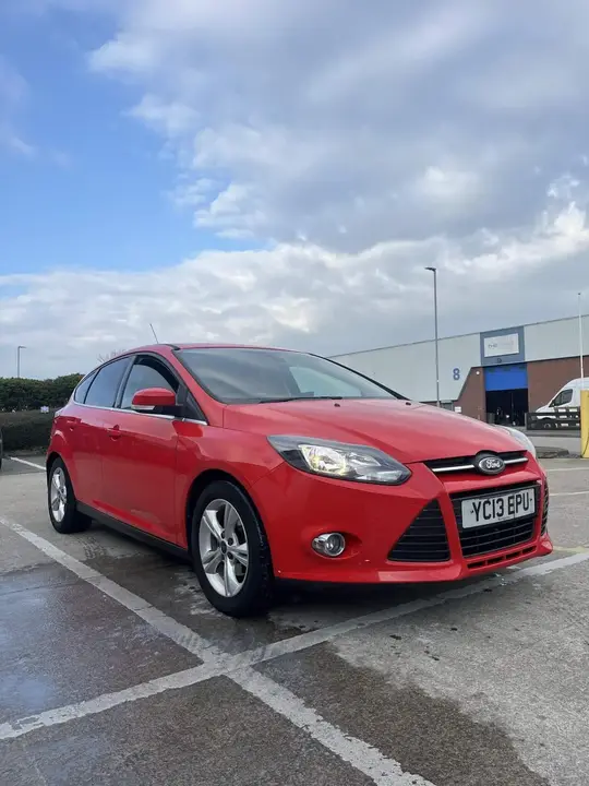 Ford Focus 2013 photo 2