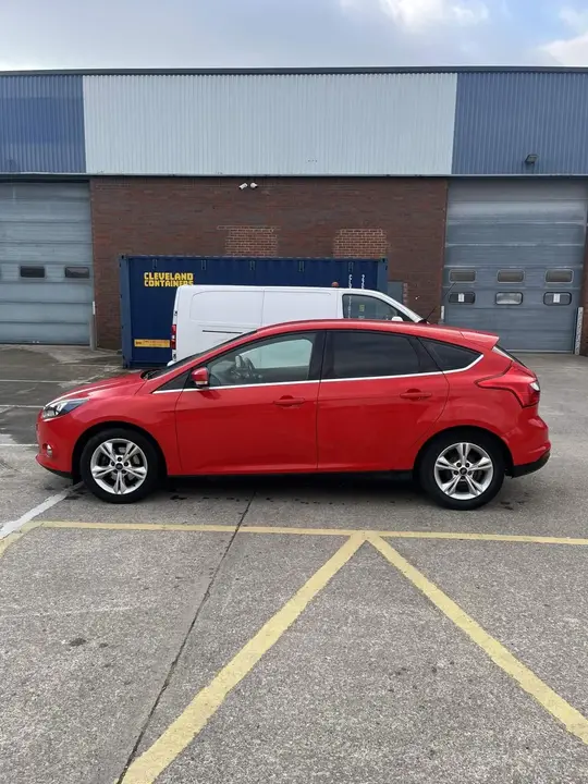 Ford Focus 2013 photo 3