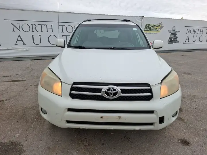 Toyota Rav4 2007 photo 2