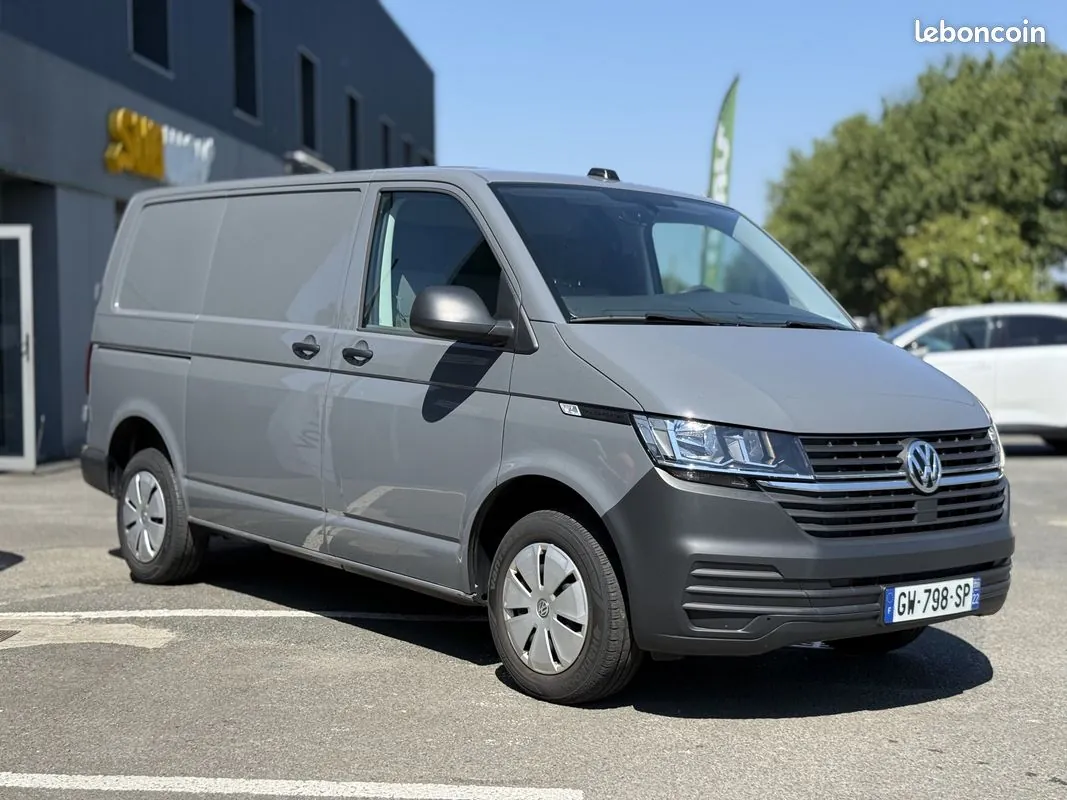 Volkswagen Transporter 2024 photo 3
