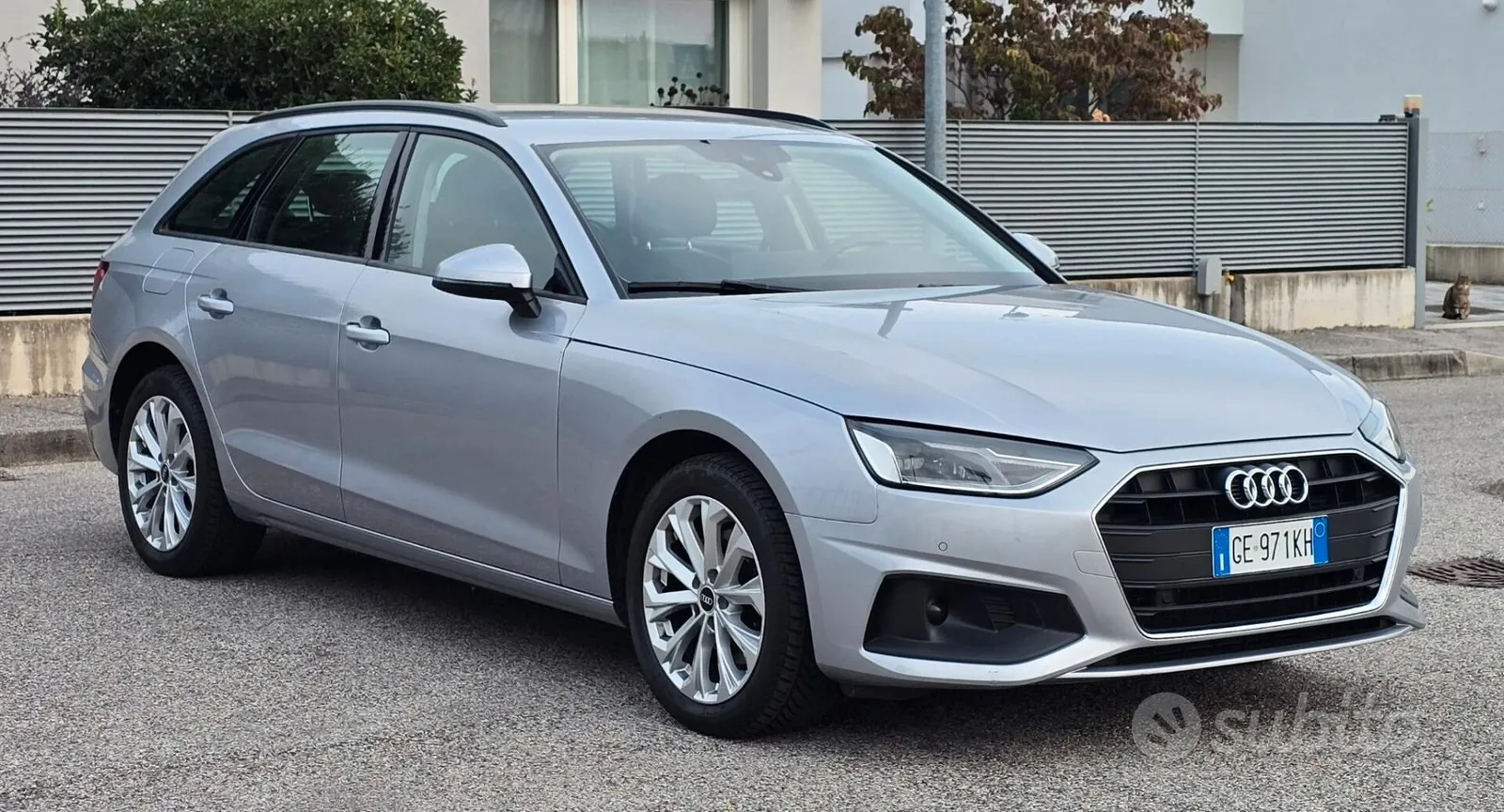 Audi A4 Avant 2021 photo 2