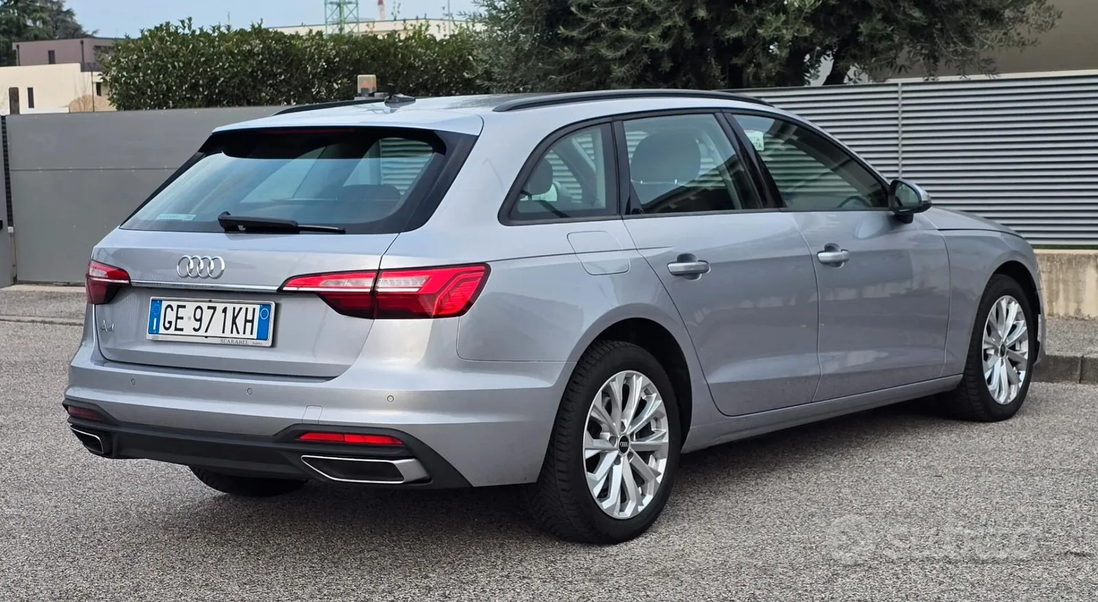 Audi A4 Avant 2021 photo 4