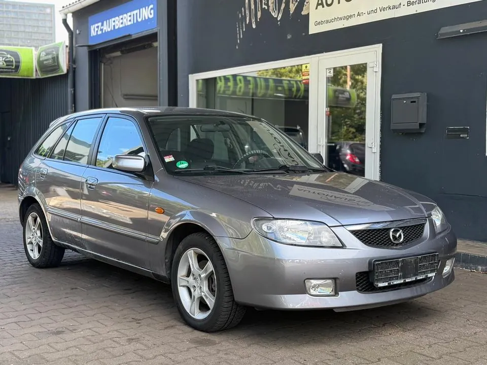 Mazda 323