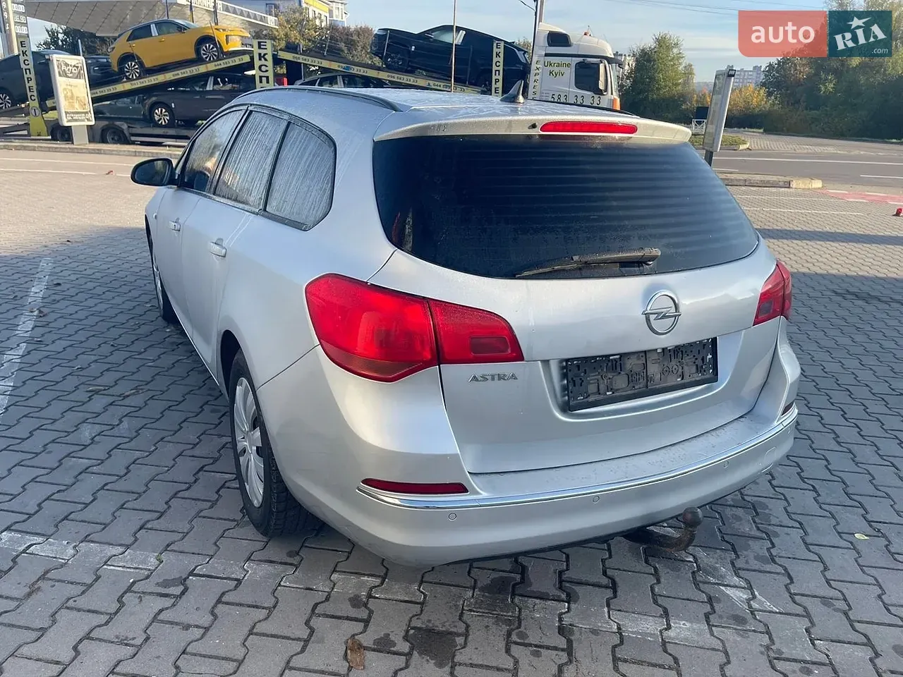 Opel Astra 2012 photo 4