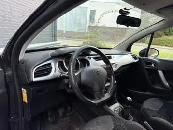 Citroen C3 2011 photo 3