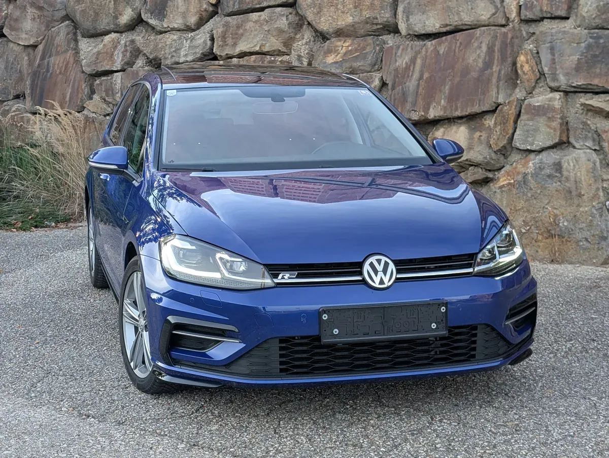 Volkswagen Golf 2018 photo 2