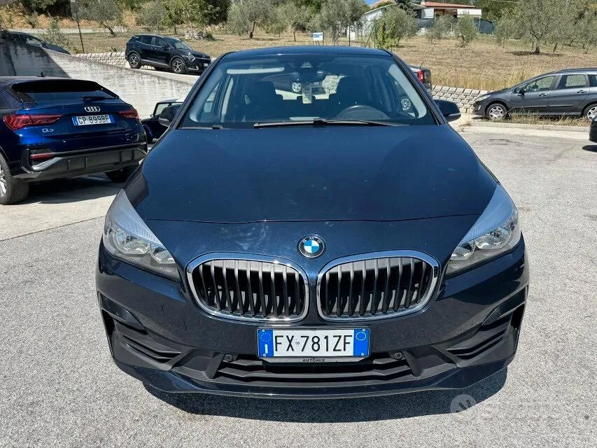 BMW 2 Series Active Tourer 2019 photo 2