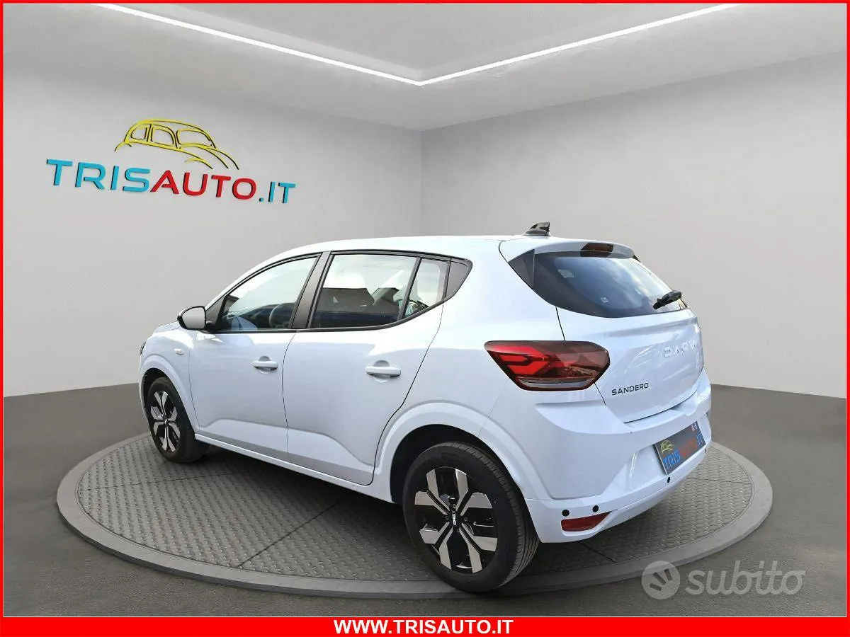 Dacia Sandero 2025 photo 2