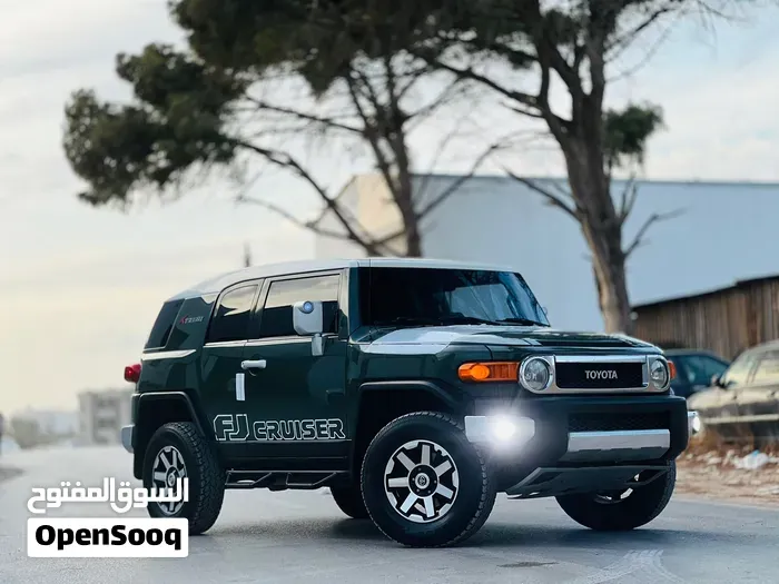 Toyota Fj 2013 photo 3