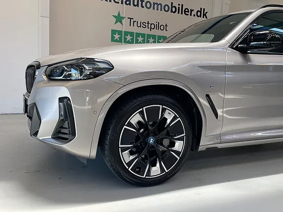 BMW Ix3 2023 photo 4