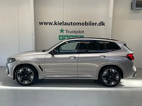 BMW Ix3 2023 photo 3