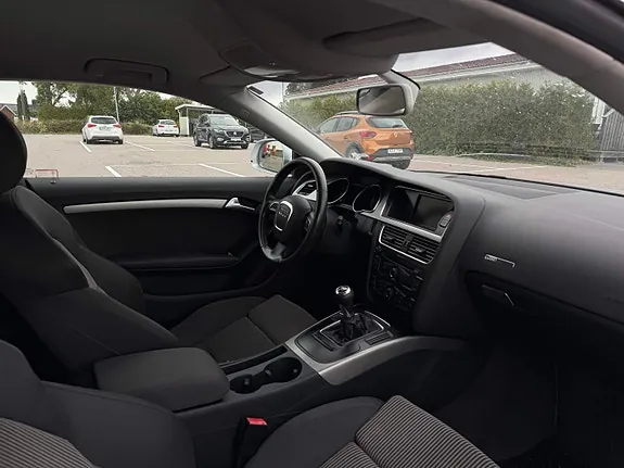 Audi A5 2009 photo 5