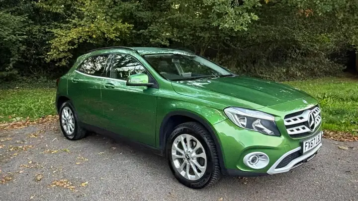 Mercedes-Benz Gla 2017 photo 2