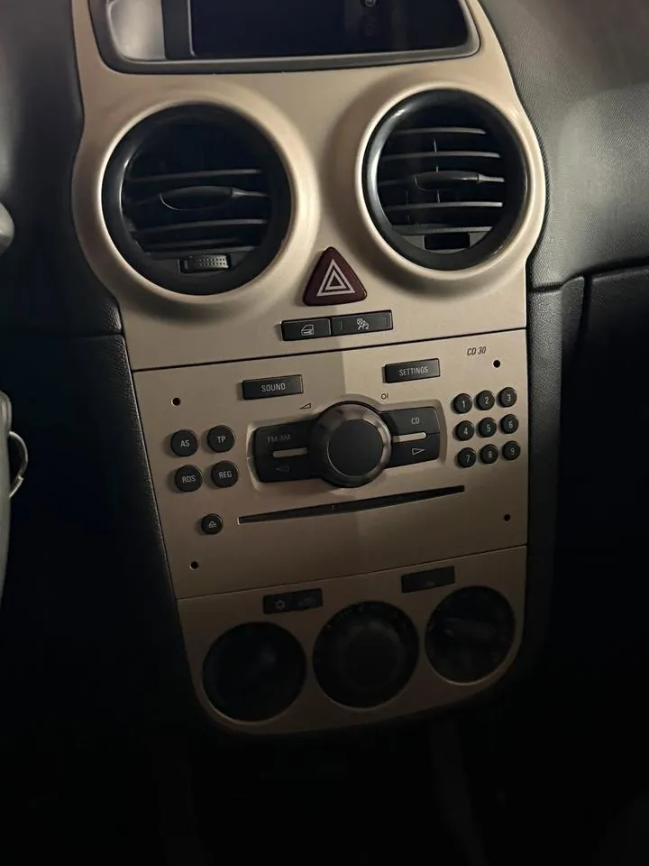 Opel Corsa D