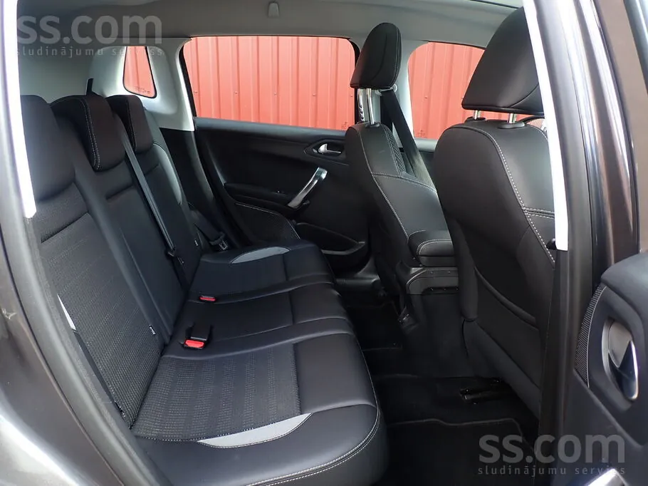 Peugeot 2008 2016 photo 5