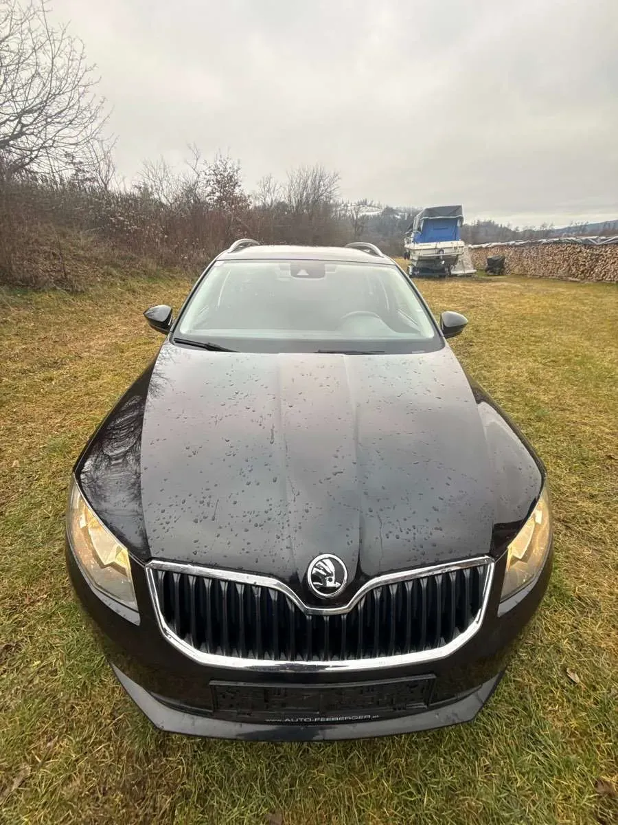 Skoda Octavia 2015 photo 2