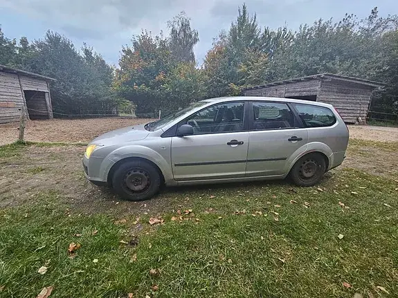 Ford Focus 2006 photo 2