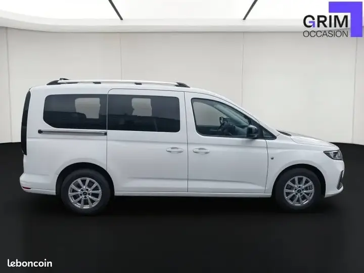 Ford Tourneo 2023 photo 3