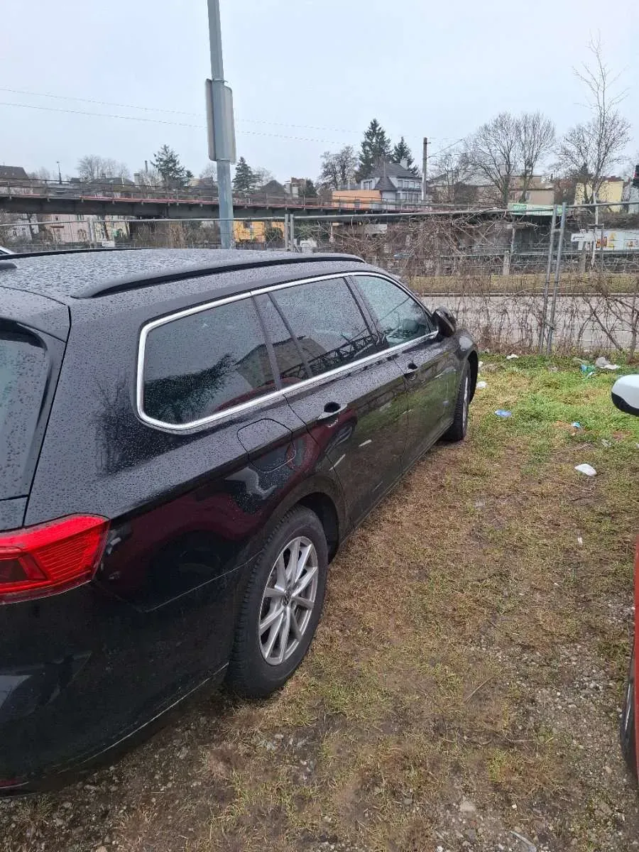Volkswagen Passat 2020 photo 2