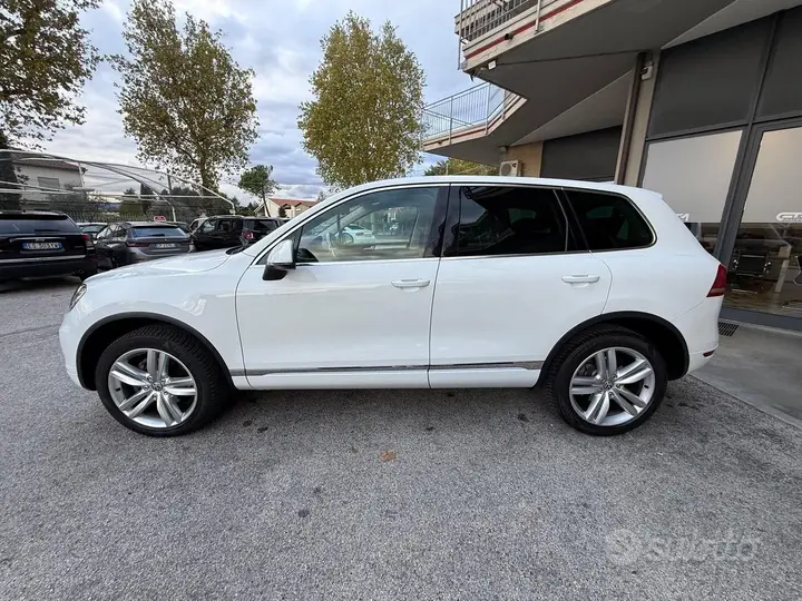 Volkswagen Touareg 2014 photo 3