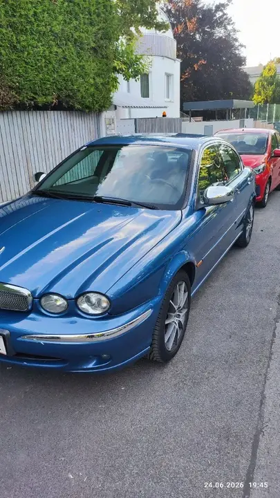 Jaguar X-Type
