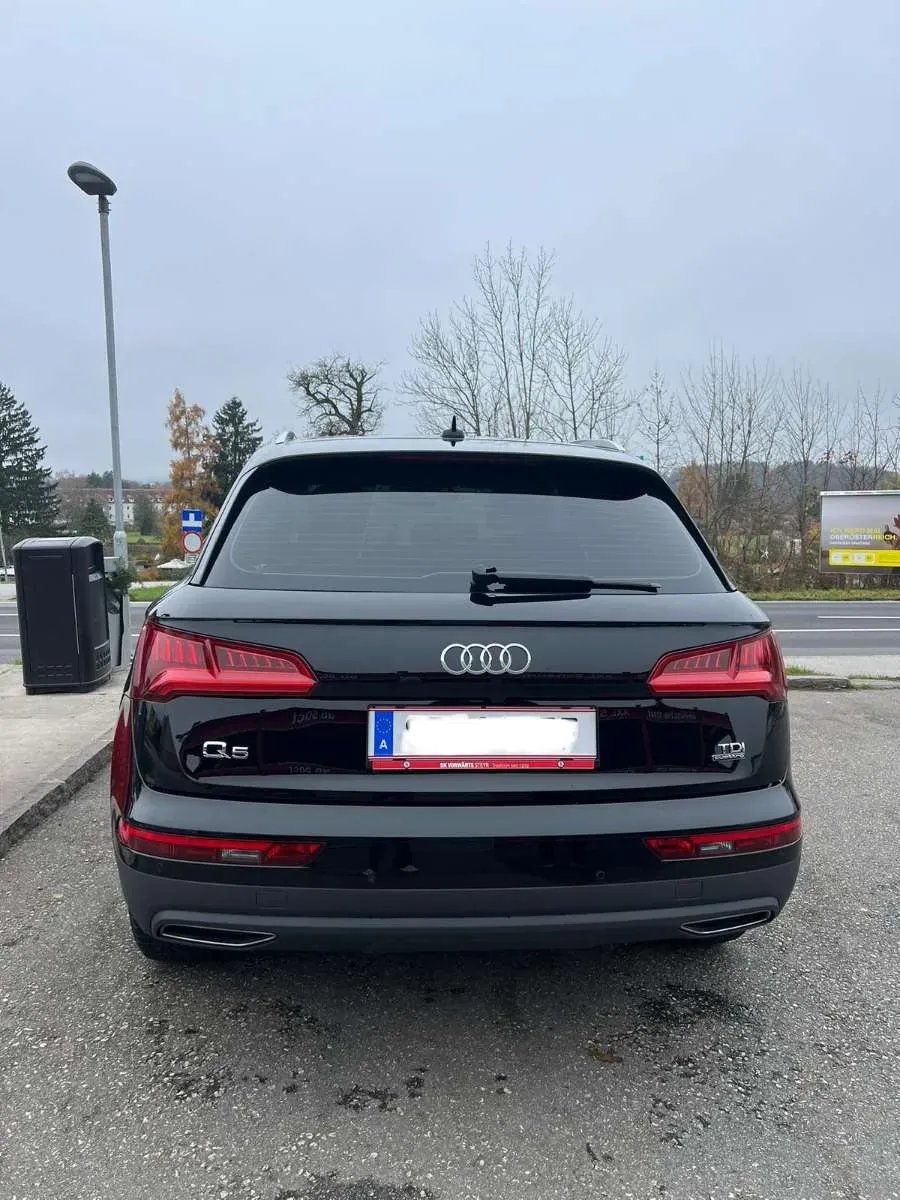 Audi Q5 2017 photo 2