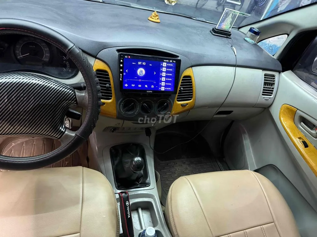 Toyota Innova 2008 photo 4