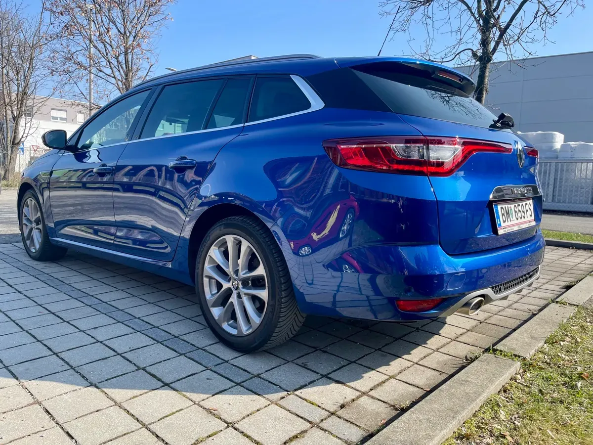 Renault Megane 2019 photo 2