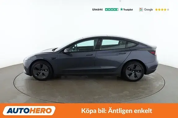 Tesla Model 3 2022 photo 2